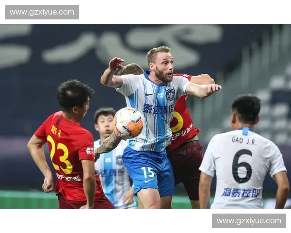 天津泰达足球队奋勇拼搏全力争胜迎接新赛季挑战